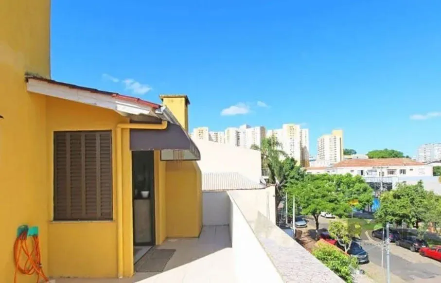 Imagem Casa sobrado no Partenon de 5 dormitórios