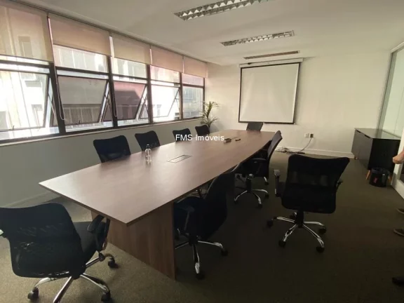 Imagem Prédio Monousuário com 615m² para locação no RJ.