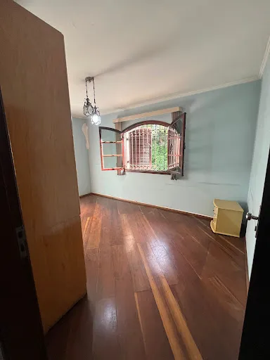 Imagem Sobrado Versátil no Centro de Guarulhos | Conforto para Família e Potencial Comercial para alugar