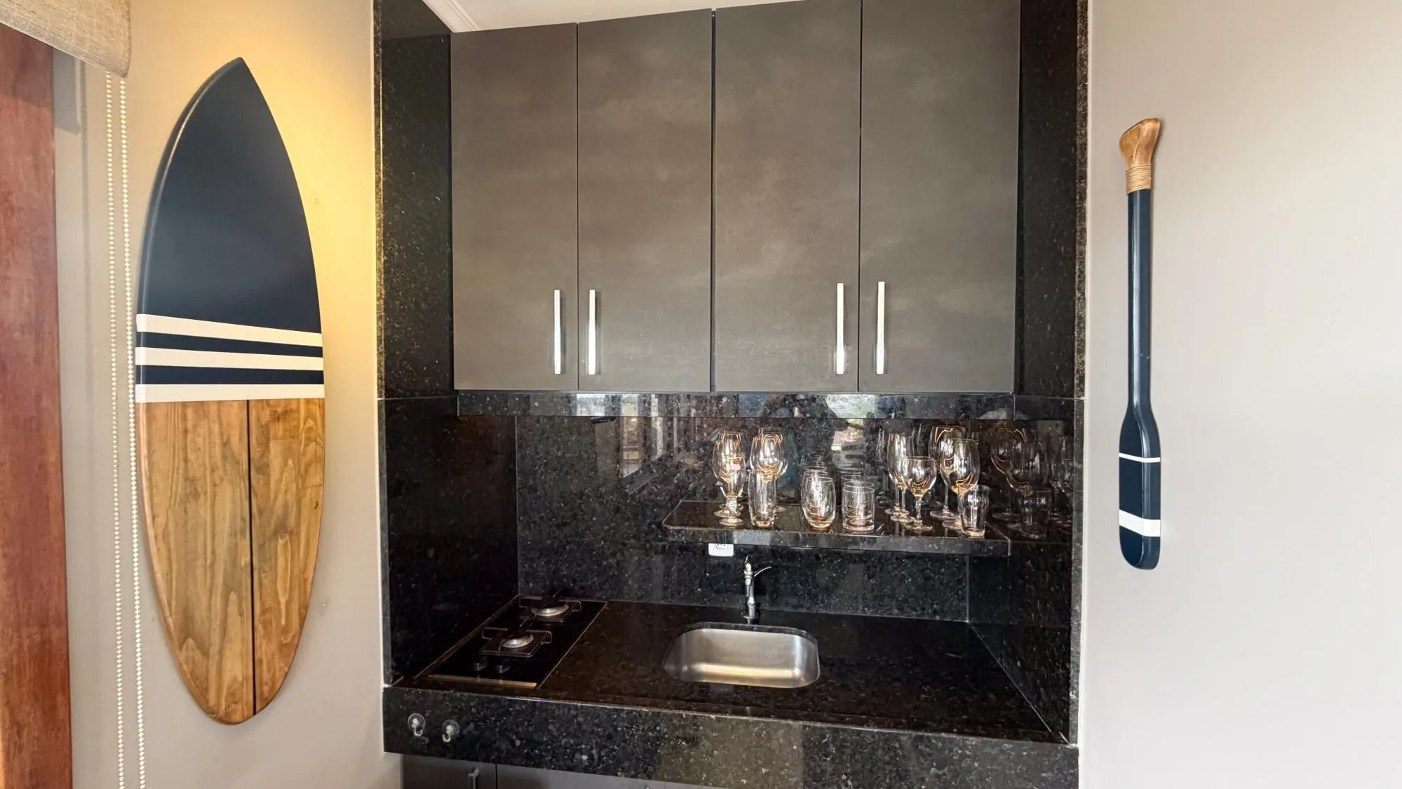 Imagem Vende-se linda cobertura com 3 quartos (1 suíte), 209m², 2 vagas e piscina - Três Figueiras