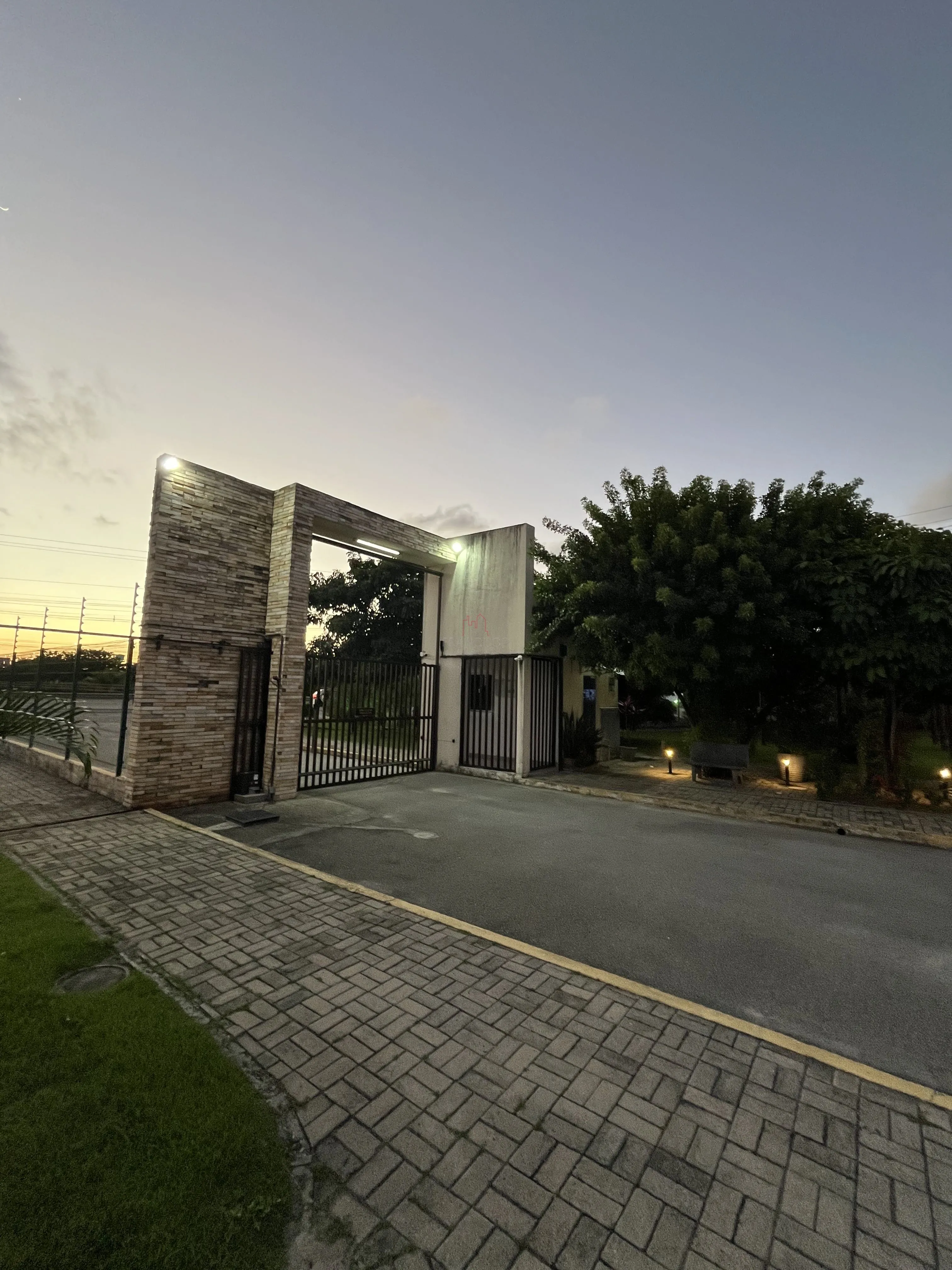Imagem Casa de Condomínio com 2 Quartos à venda, 85m² - Massagueira

? Jardim privativo 
? Garagem 
? Te...