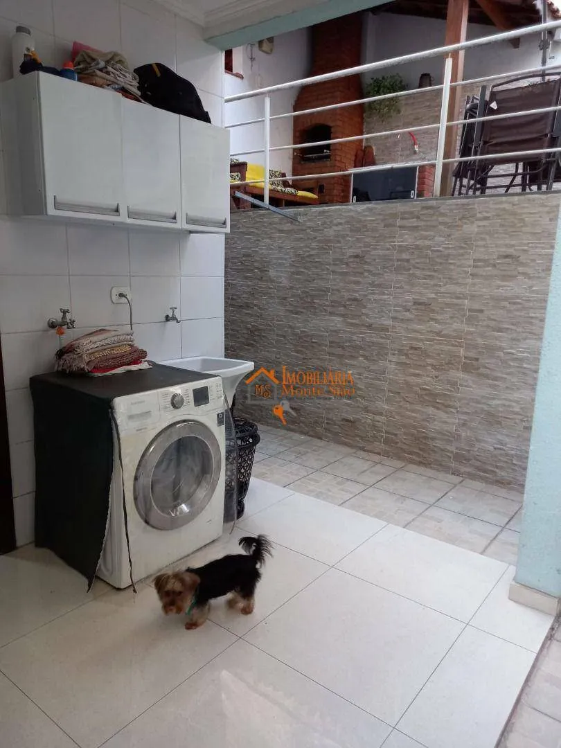 Imagem Casa com 3 dormitórios à venda por R$ 750.000,00 - Vila Rio de Janeiro - Guarulhos/SP