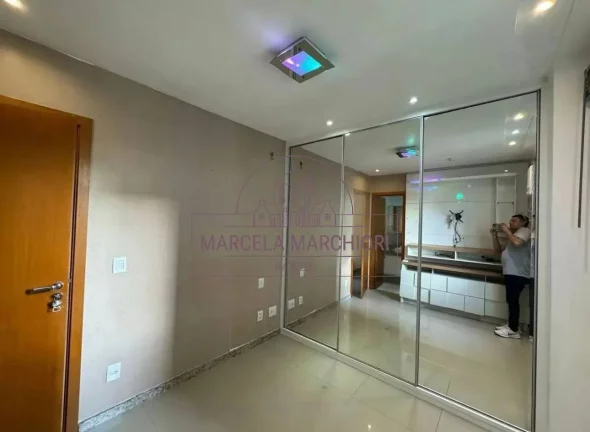 Imagem Apartamento com 3/4 armários planejados e vista para o mar