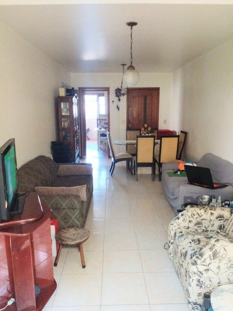Imagem Apartamento de 2 dormitórios, 2 banheiros e 1 vaga de garagem no Bairro Petrópolis