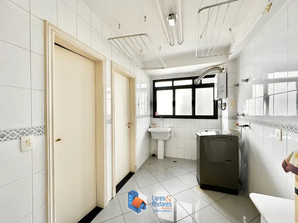 Imagem Apartamento para venda e locação em Aclimação com 3 quartos, sendo 2 suítes, 226m²