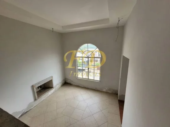 Imagem Casa em Atibaia para Residir ou Investimento Comercial