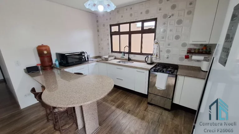 Imagem Casa térrea com EDÍCULA, 04 quartos sendo 02 suítes, em São José dos Pinhais PR