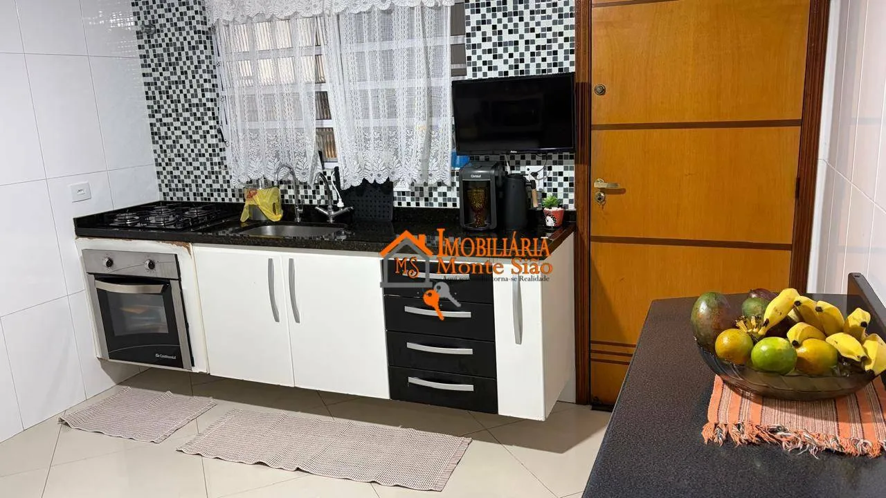Imagem Sobrado com 3 dormitórios à venda, 150 m² por R$ 850.000,00 - Jardim Aida - Guarulhos/SP