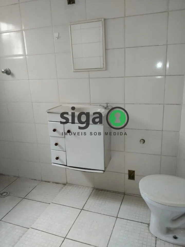 Imagem Sobrado com 4 suítes, terraço gourmet e garagem para 4 carros.