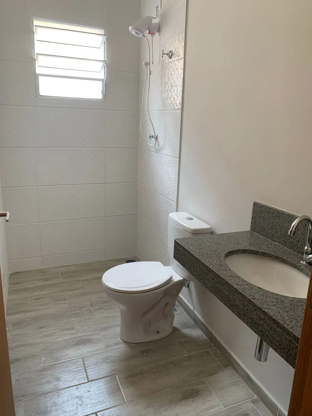 Imagem Casa à venda 2 Quartos, 1 Suite, 2 Vagas, 125M², Vila Rica, Pindamonhangaba - SP