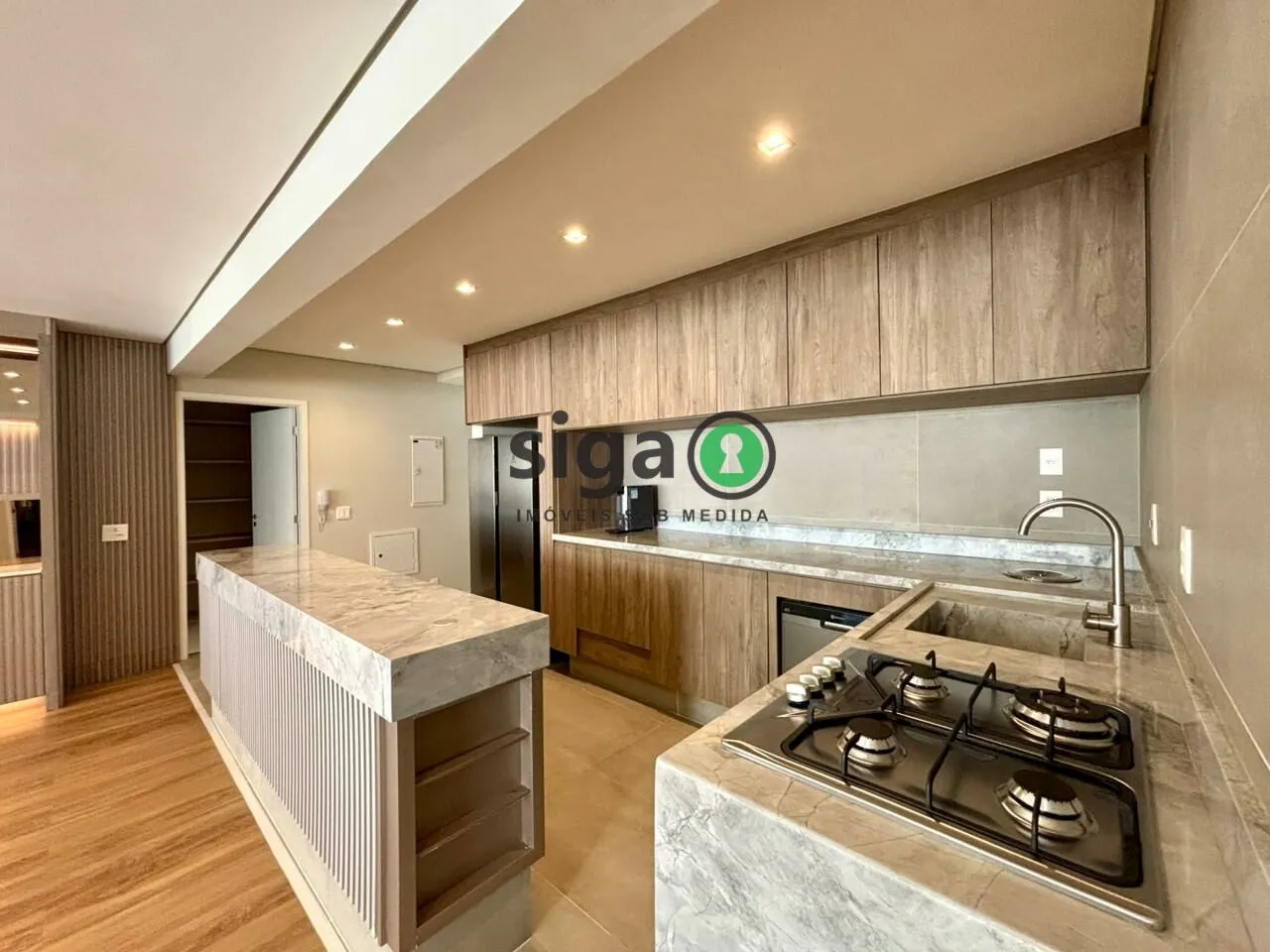 Imagem Apartamento à venda no Brooklin com 03 suítes, 3 vagas! O parque!