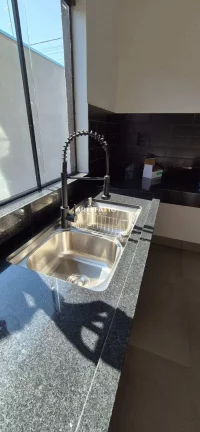Imagem Casa à venda em Franca, Jardim Adelinha, com 2 quartos, 200m2