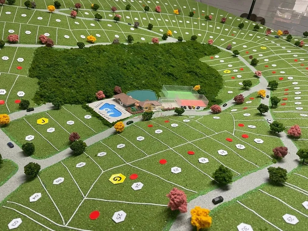 Imagem Terreno em Condomínio para Venda em Teresópolis / RJ no bairro Albuquerque