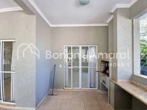 Imagem Casa de Condomínio com 420m² e 4 quartos