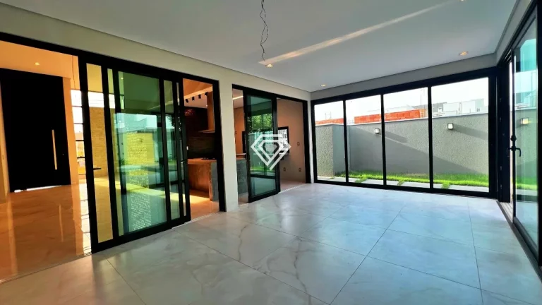 Imagem Casa 3 Suítes, + Escritório, 240 m² c/ lazer à venda no Condomínio Caribe