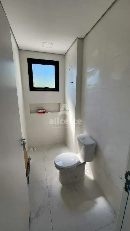 Imagem Sobrado à venda com 2 quartos 2 suítes, 92m² em Potecas São José