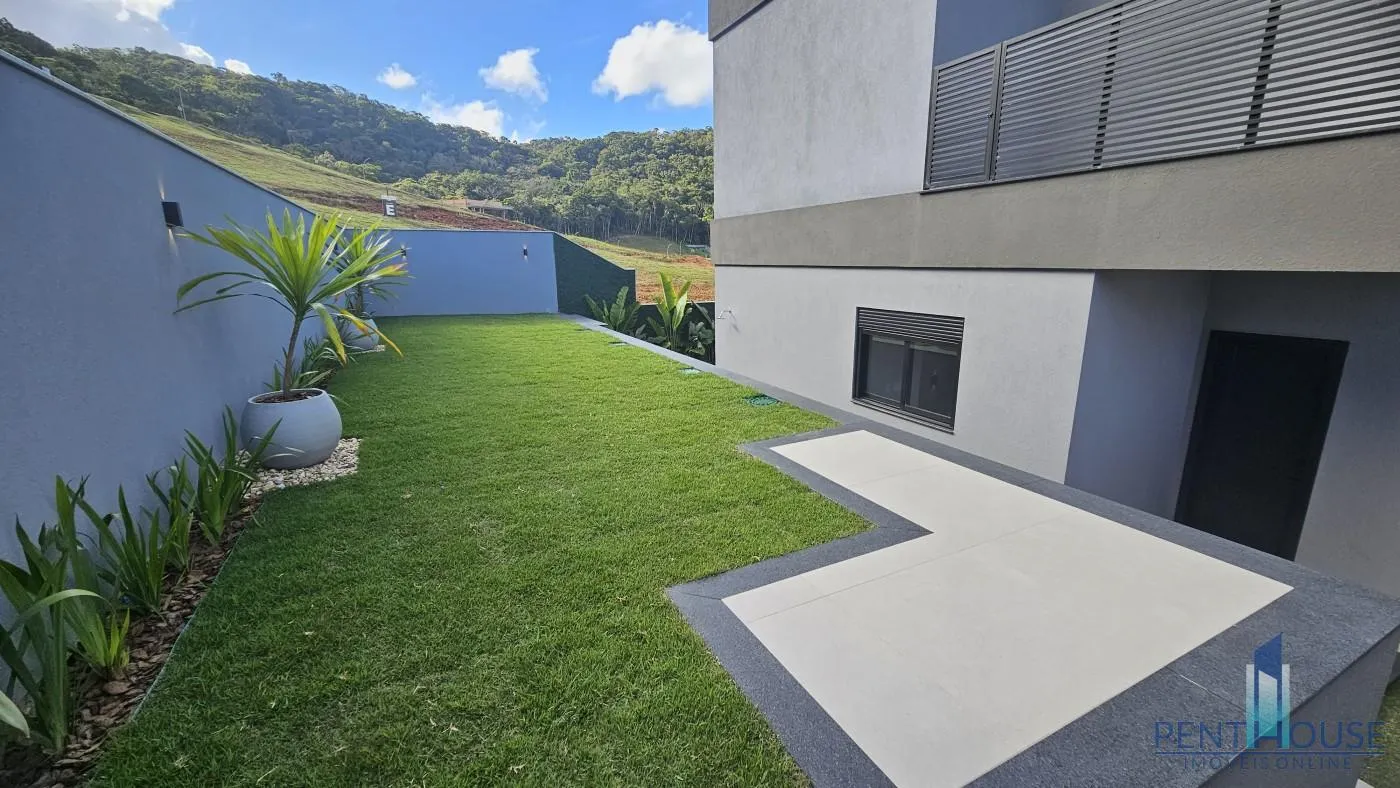 Imagem Casa em Condomínio para Venda em Camboriú, CENTRO, 4 dormitórios, 4 suítes, 5 banheiros, 4 vagas
