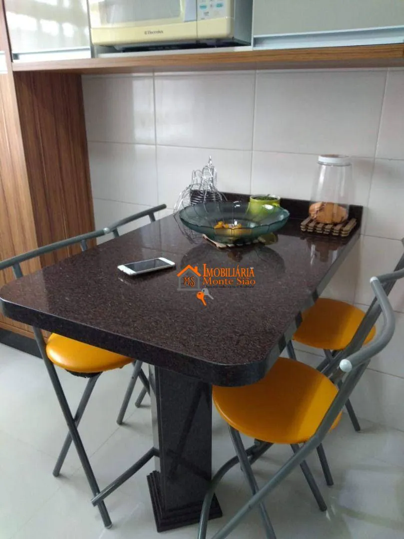 Imagem Apartamento com 2 dormitórios à venda, 54 m² por R$ 239.000,00 - Cidade Soberana - Guarulhos/SP