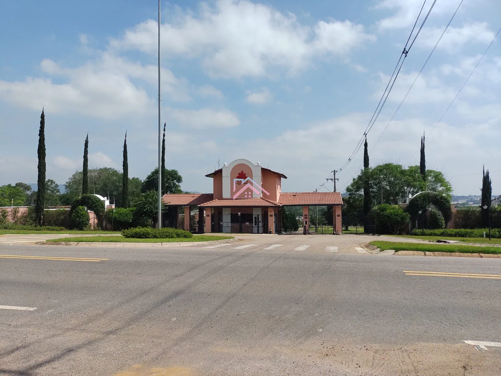 Foto do imóvel Terreno à venda Residencial Quinta do Pinhal - Excelente oportunidade de Negócio - Bairro Jacaré - C em Av. Adolpho João Traldi, 1041 - Centro, Cabreúva - SP