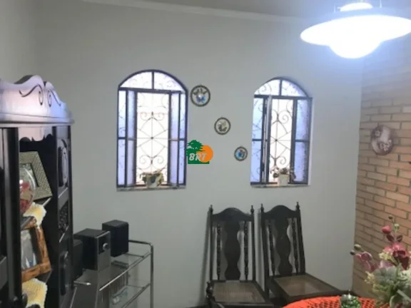 Imagem Casa para Venda em Mairinque, Centro, 3 dormitórios, 3 suítes, 1 banheiro, 2 vagas