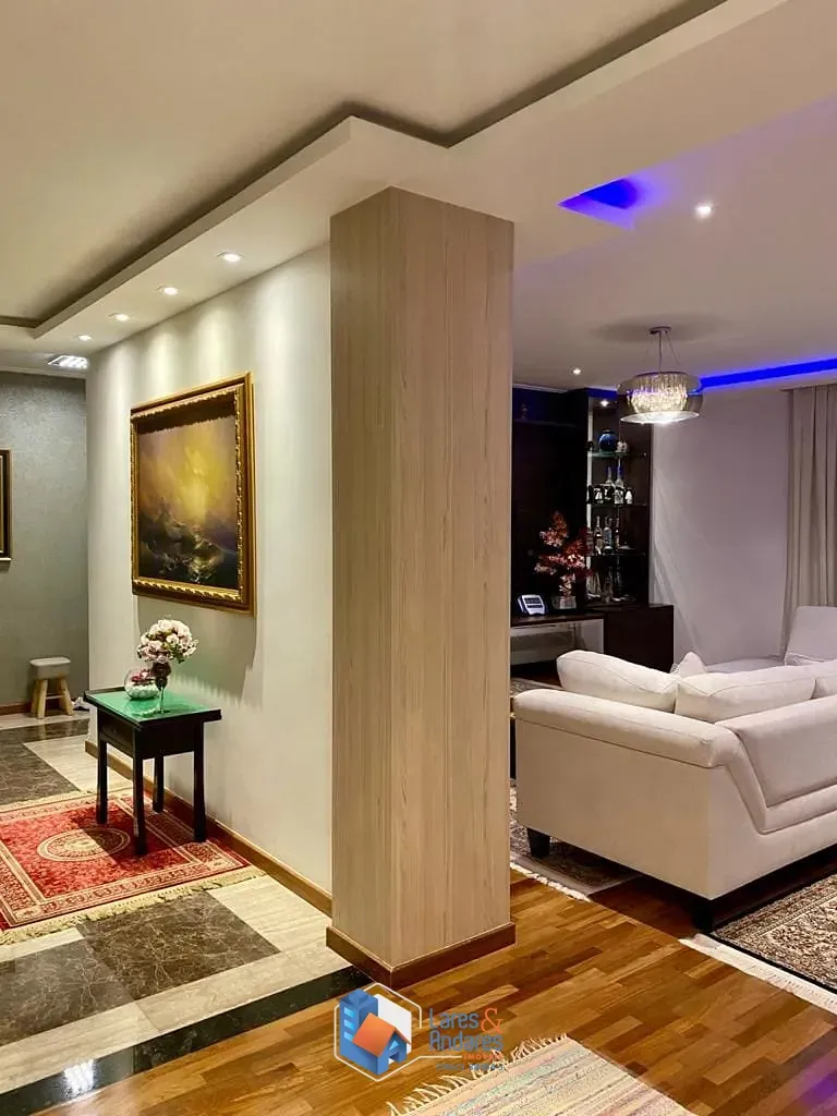Imagem Casa para venda em Planalto Paulista com 3 quartos, sendo 1 suíte, 320m²
