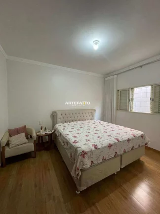 Imagem Casa à venda em Franca, Jardim Riviera, com 3 quartos, 220m2