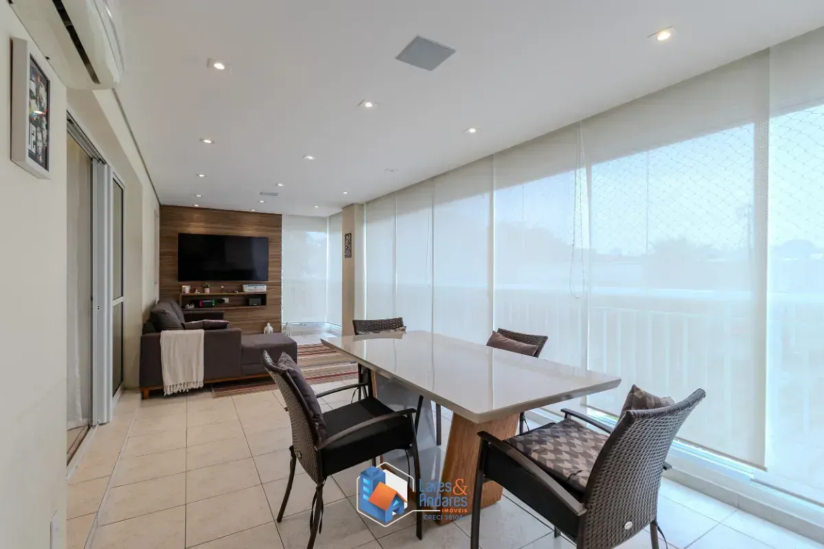 Imagem Apartamento para venda em Santo Amaro com 3 quartos, sendo 1 suíte, 130m²