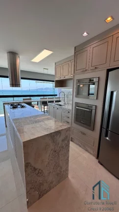 Imagem Apartamento Frente Mar, Semi mobiliado, 04 suítes, 04 vagas, Meia Praia em Itapema - SC