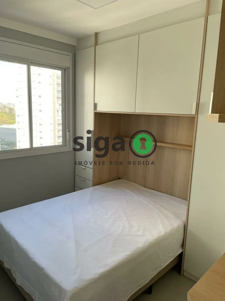 Imagem Apartamento mobiliado com uma vaga de garagem ao lado da linha lilás