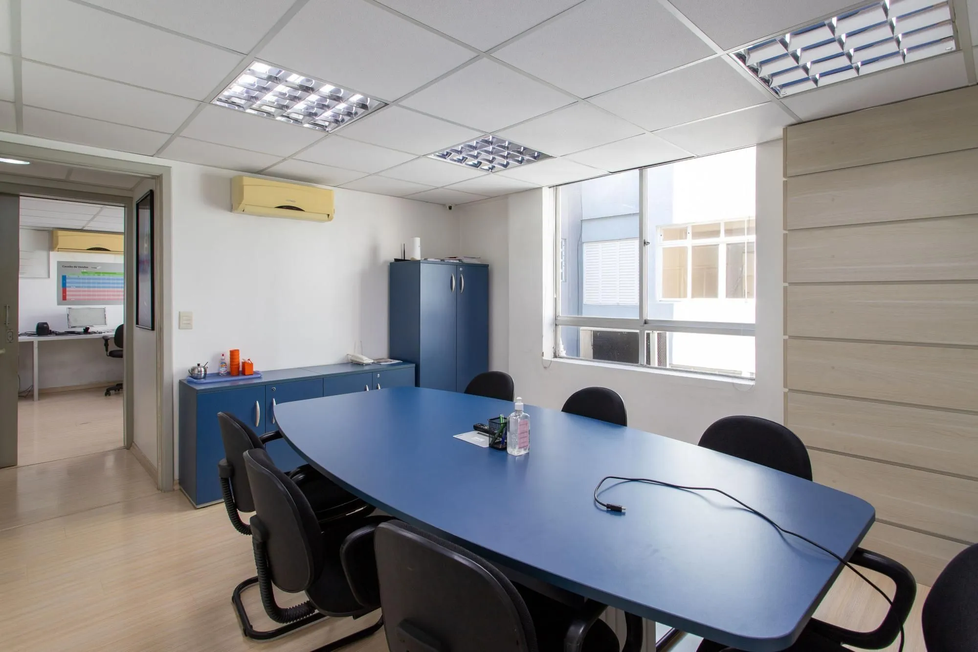 Imagem Andar inteiro mobiliado com 215 m² para até 60 pessoas