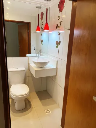Imagem Sobrado com 3 Quartos à Venda ou Locação, 170 m² em Vila São João - Goiânia