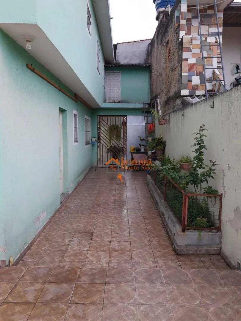 Imagem Casa com 3 dormitórios à venda, 179 m² por R$ 700.000,00 - Picanço - Guarulhos/SP