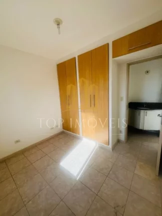 Imagem lindo apartamento um dormitório com armarios no centro OPORTUNIDADE