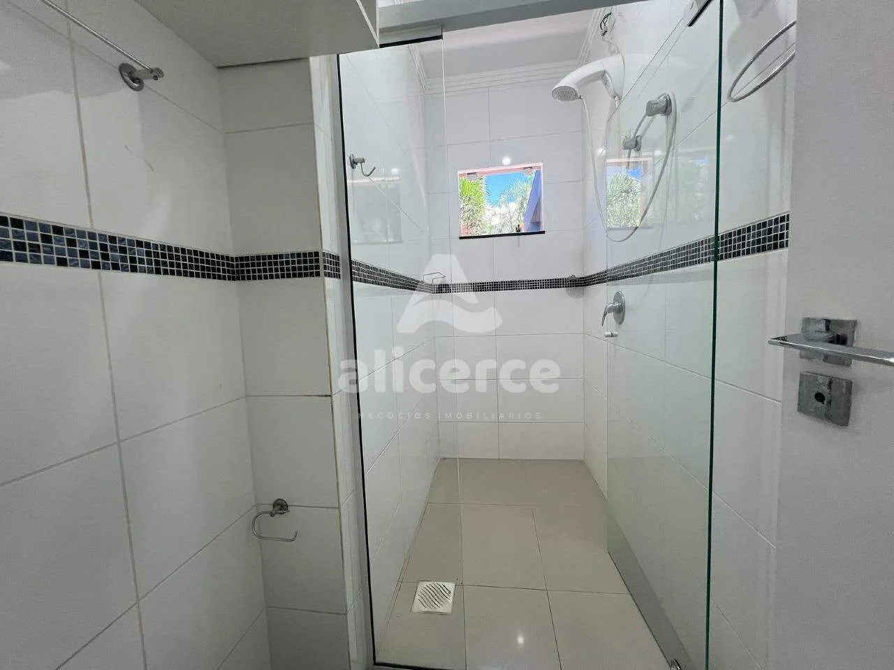 Imagem Casa à venda com 3 quartos 1 suíte, 210m² em Potecas São José