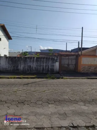 Imagem Casa com 2 Quartos à Venda, 65 m² em Jardim Fazendinha - Itanhaém