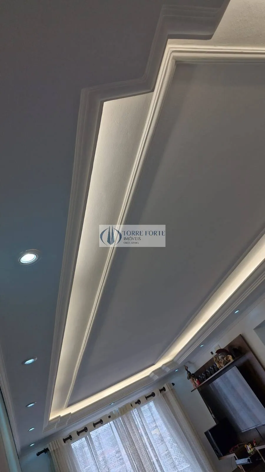 Imagem Apartamento Reformado com 2 Dormitórios e 1 Vaga no Sapopemba