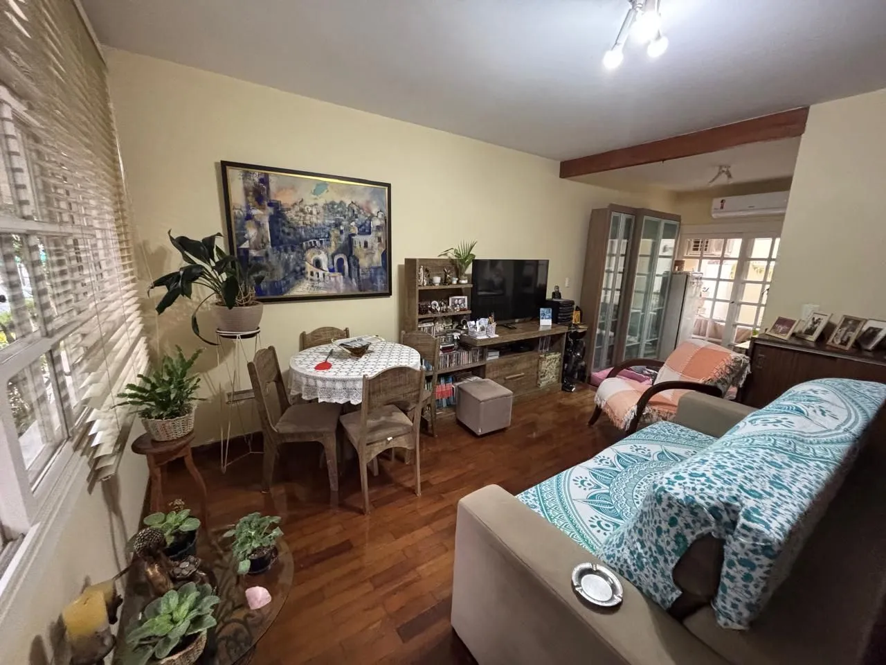 Imagem Excelente Casa 2 Dormitórios em Condomínio Fechado