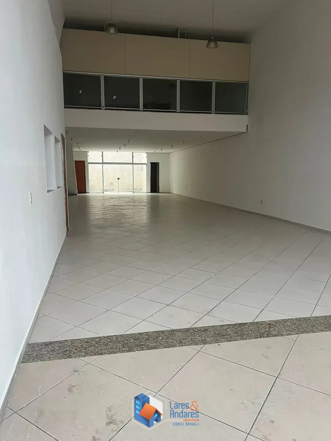 Imagem Casa comercial para venda em Vila Gomes Cardim, 534m²
