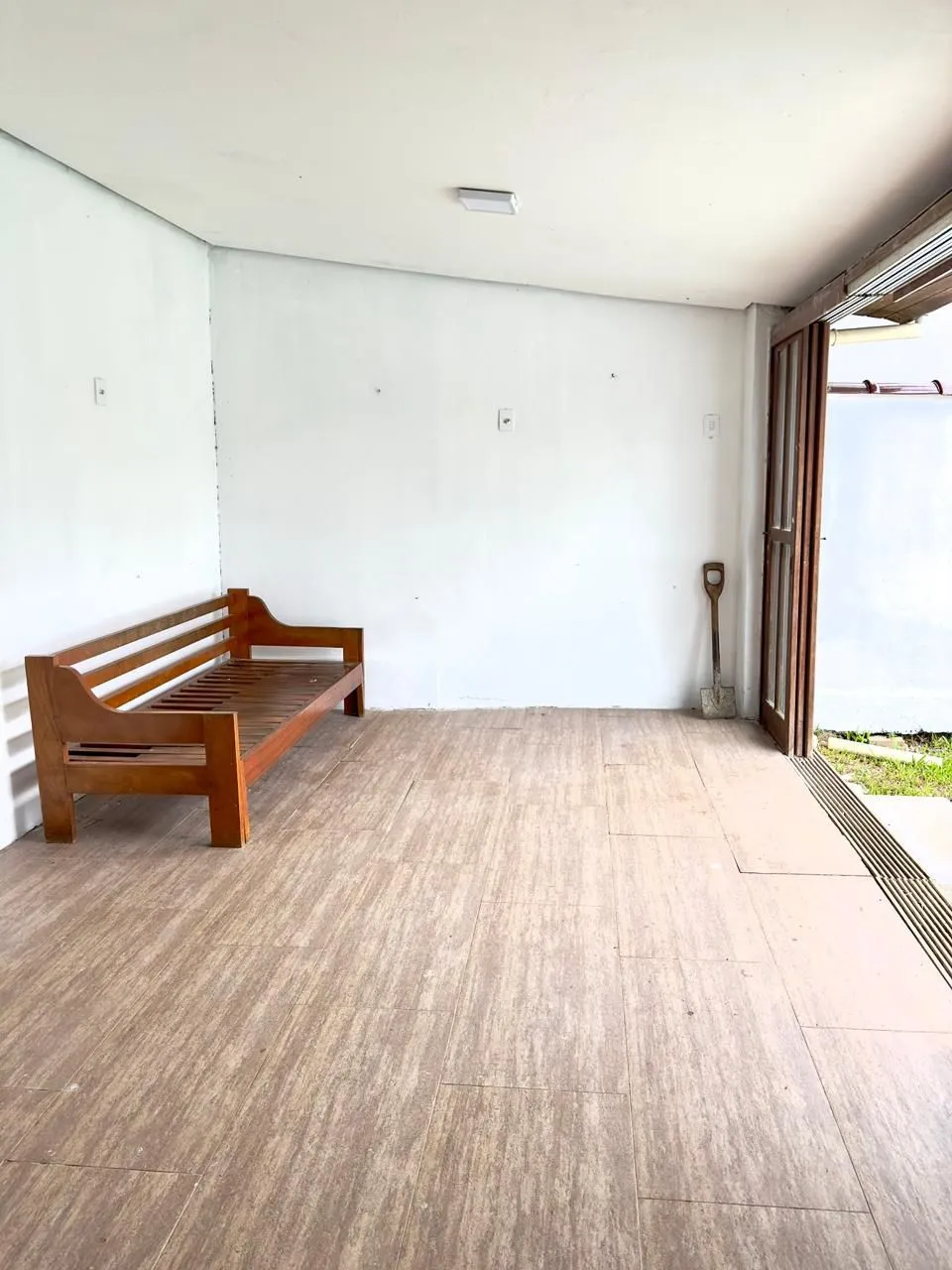 Imagem CASA DE DOIS QUARTOS COM PISCINA NO BAIRRO PONTA GROSSA