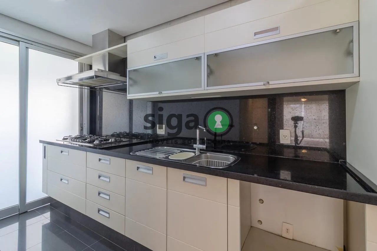 Imagem Oportunidade! Venda de apartamento em Pinheiros com 2 suítes, 2 vagas ,sem mobilia