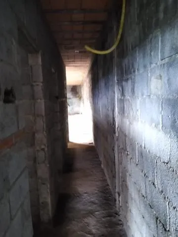 Imagem VENDA DE CASA EM CONSTRUÇÃO NO JARDIM RIO NEGRO, EM ITAQUAQUECETUBA/SP, 160m² com 3 quartos, suíte, sala de estar e garagem para 4 autos. CONSULTE-NOS
