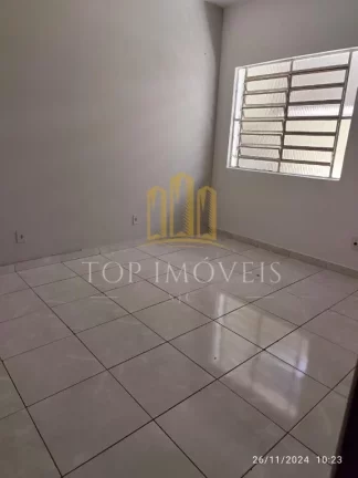Imagem Espaçosa casa quatro dormitórios no Bosque dos Eucaliptos São José dos Campos