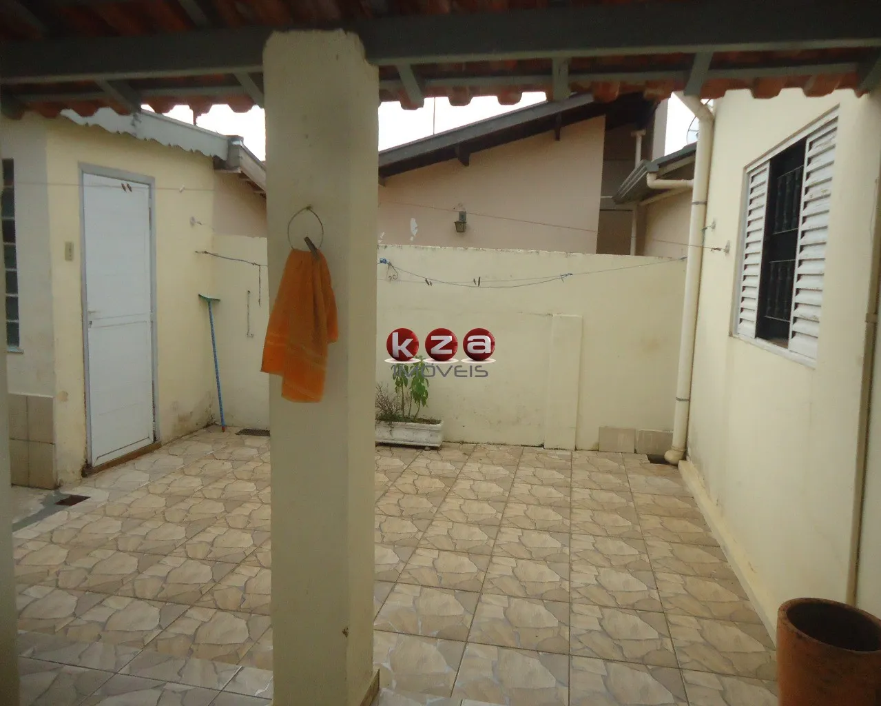 Imagem Casa de 3 quartos na Vila Angeli, Valinhos-SP: 159m², 2 banheiros. Agende sua visita!