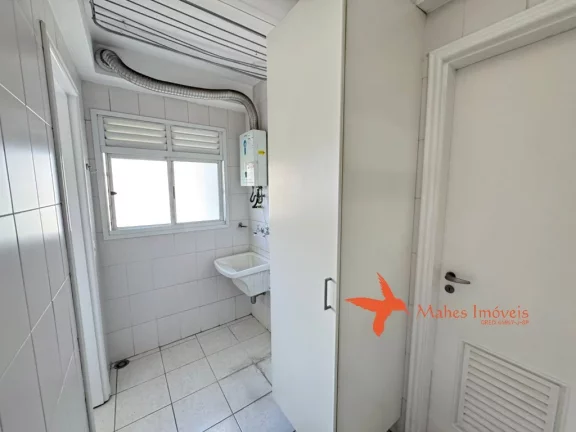 Imagem Apartamento de iluminado em Pinheiros: 2 quartos, 1 suíte, 1 sala, 3 banheiros, 2 vagas, 89m² - São Paulo-SP