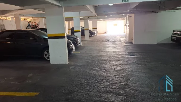 Imagem Apartamento 03 quartos c/suíte, elevador, vaga coberta no bairro Portão em Curitiba PR