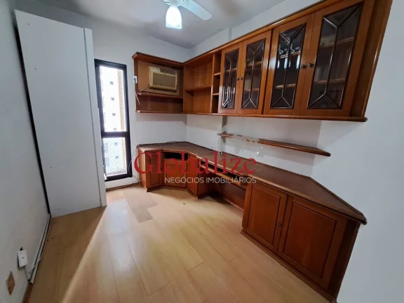 Imagem Apartamento à venda com 194m², 4 quartos, 2 suítes e churrasqueira por R$1.300.000,00 no Boqueirão em Santos