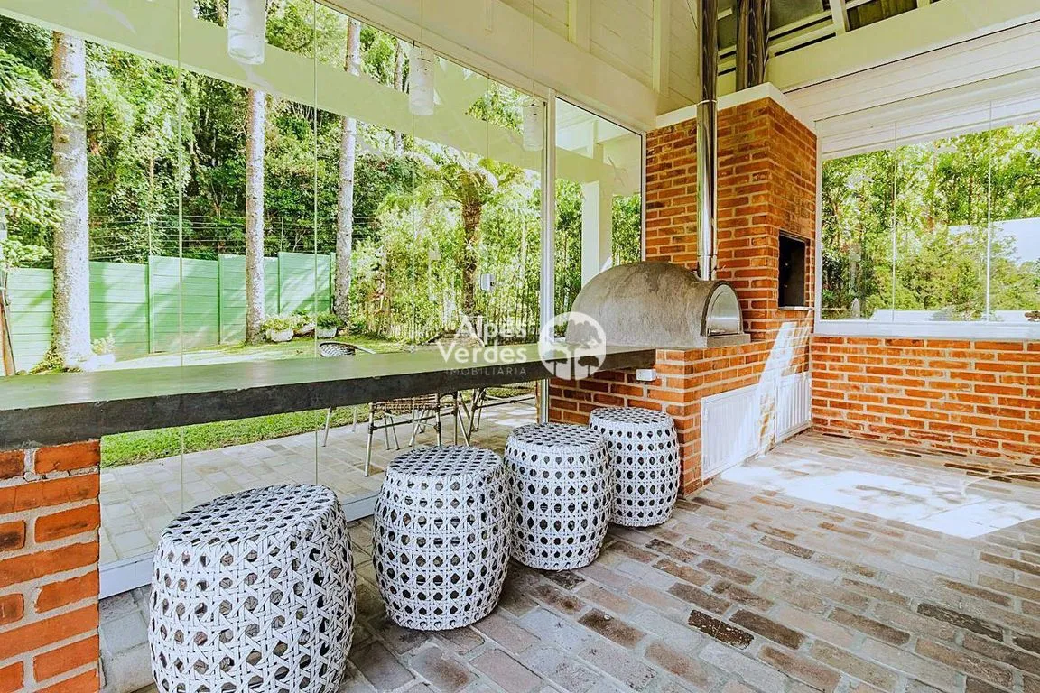 Imagem Vende-se Casa em Canela, com 03 dormitórios