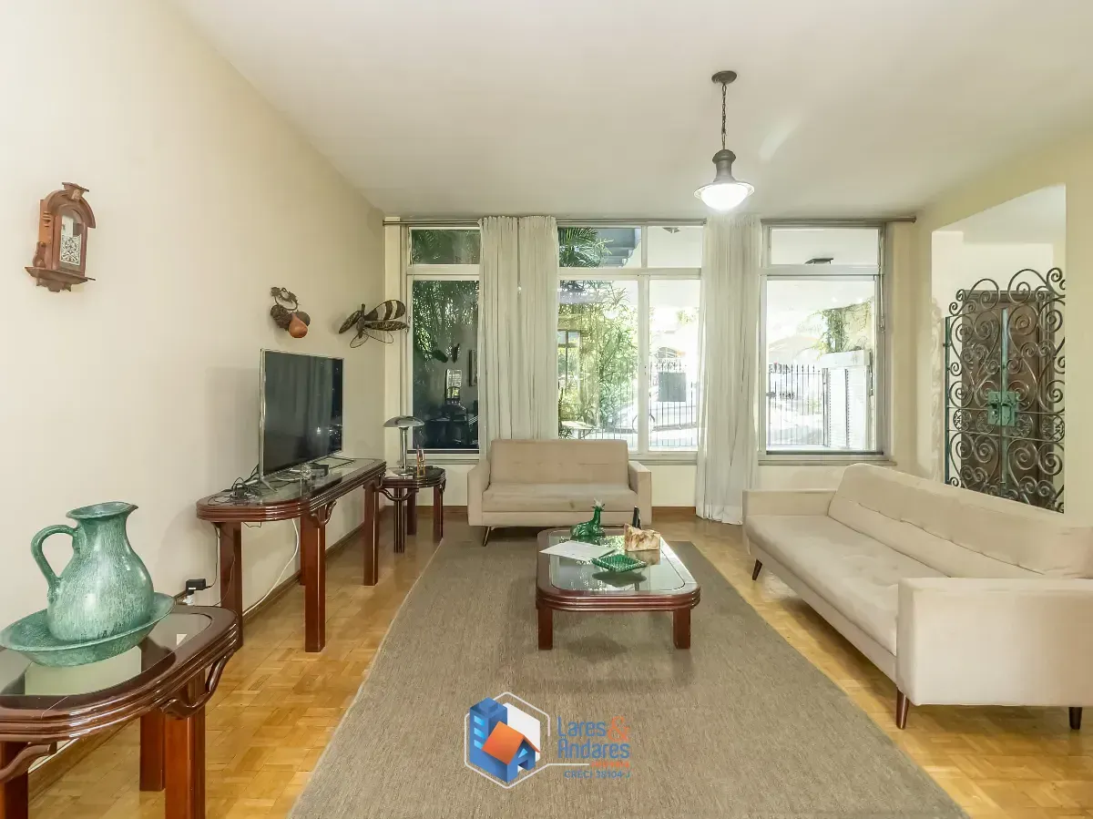 Foto do imóvel Sobrado para venda em Vila Madalena com 3 quartos, sendo 1 suíte, 293m² em Rua Ministro Américo Marco Antônio