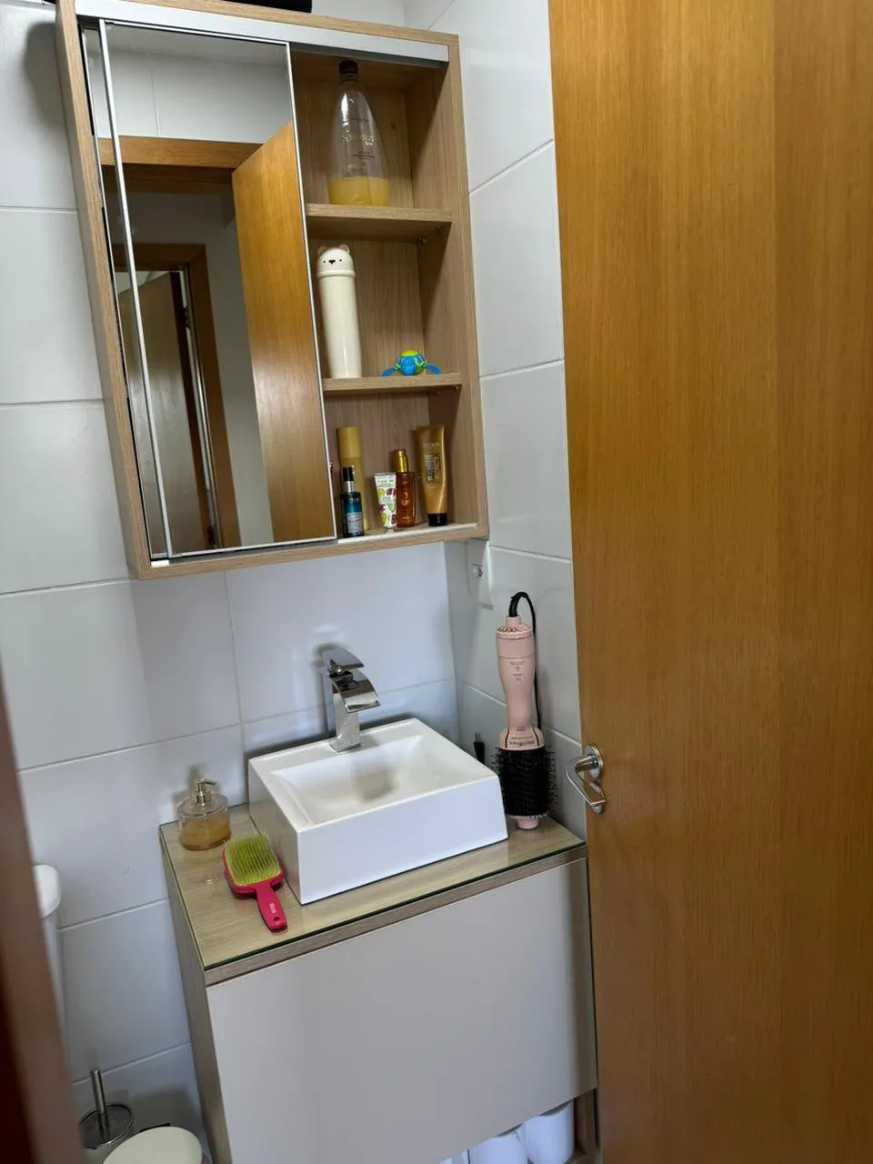 Imagem Apartamento c/ suíte e móveis sob medida à venda no Partenon.