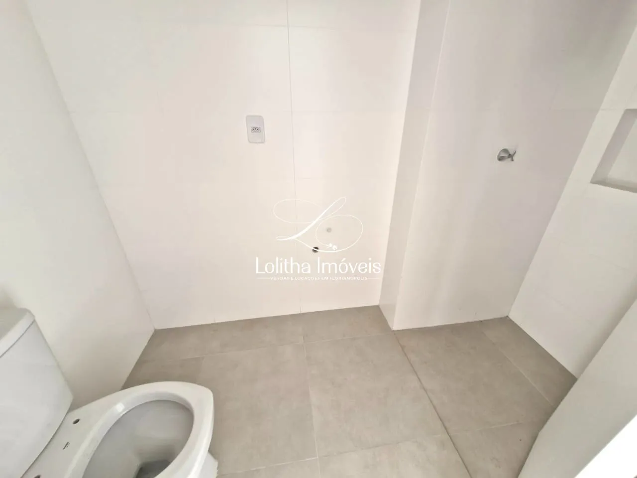 Imagem APARTAMENTO NOVO À VENDA COM CHURRASQUEIRA E VISTA PANORÂMICA EM CAPOEIRAS - FLORIANÓPOLIS/SC